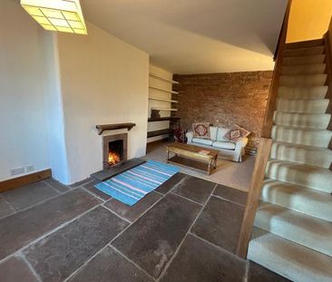 2 bedroom cottage to rent - Photo 1