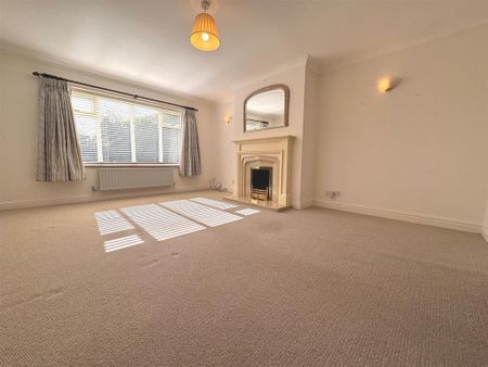 2 bedroom bungalow to rent - Photo 2