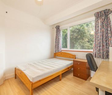 6 bedroom semi-detached house to rent - Photo 6