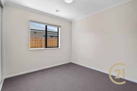 Spacious & Brand New&excl; - Photo 2