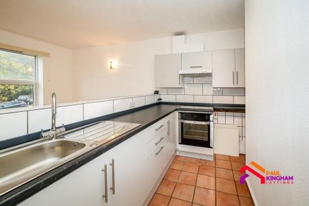 1 bedroom flat to rent - Photo 5