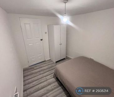 4 bedroom terraced house to rent - Photo 6