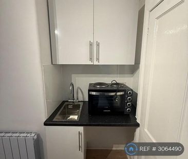 Studio to rent - Photo 5
