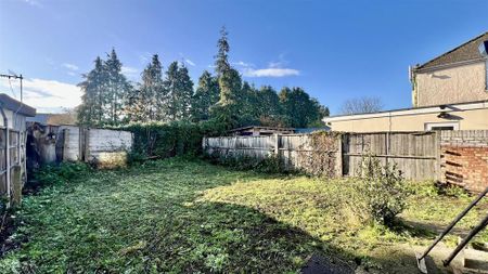 2 bedroom semi-detached house to rent - Photo 4