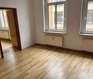 Ruhige 2-Raum-Erdgeschosswohnung in Meerane – ideal für Singles ode... - Photo 1