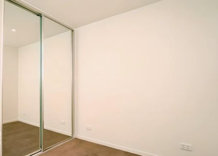 1609/ 8 Sutherland Street, Melbourne - Photo 4