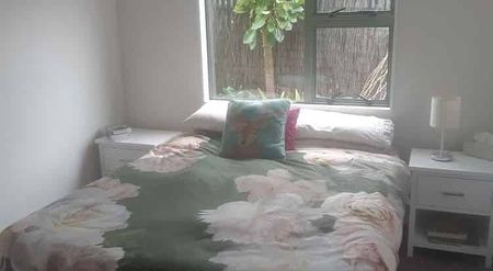 Sunny Waikanae Beach Home - Photo 2