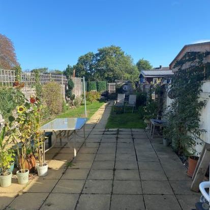 Cosy Double Room in Peaceful Cambridge Home - Mon–Fri– Ideal for Professional, - Photo 1