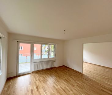 Zentral Wohnen - Charmante 4.0-Zimmerwohnung mit Wohlfühlfaktor - Photo 4