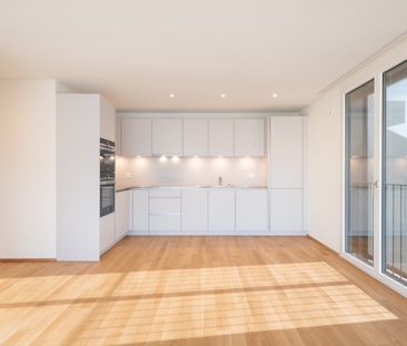 Top moderne 3.5 Zimmer-Wohnung im Zentrum von Münchenbuchsee - Photo 3