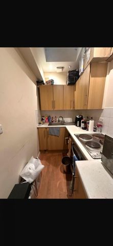 1 bedroom Flat To Let - Photo 4