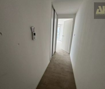 CAPUCINS - APPARTEMENT T3 NEUF - BALCON - ASCENSEUR - Photo 5