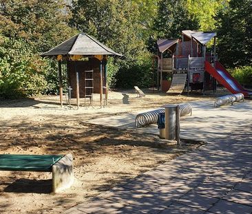 Tolle 4 - Raumwohnung mit Balkon und Aufzug Am Sportpark 20 wird ne... - Photo 4