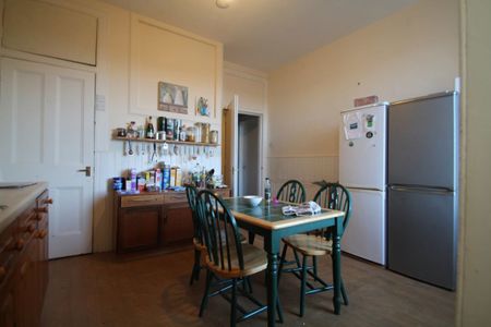 Edinburgh, Edinburgh - Photo 3