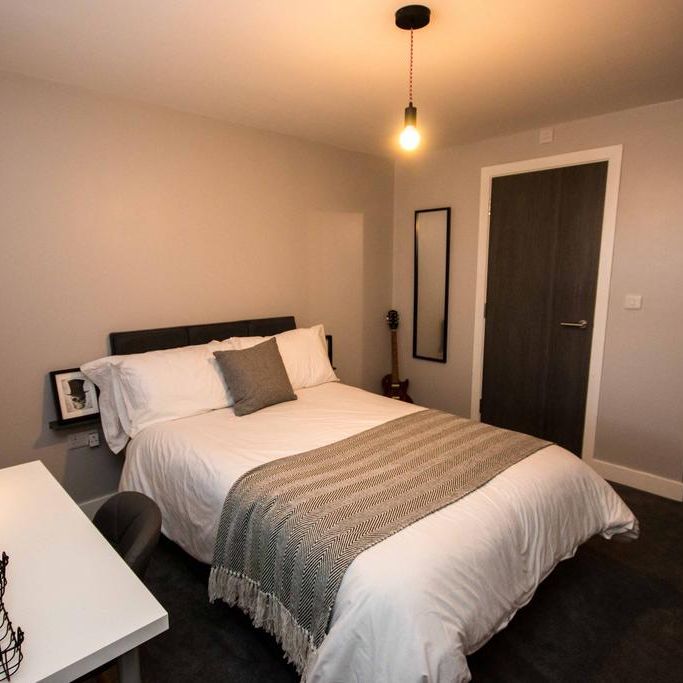 4 bedroom apartment to rent - Photo 1