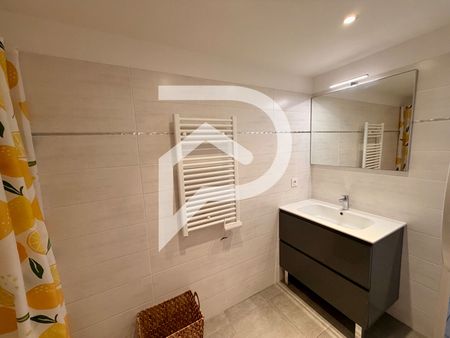 Location Appartement 2 pièces 43m² - Photo 5