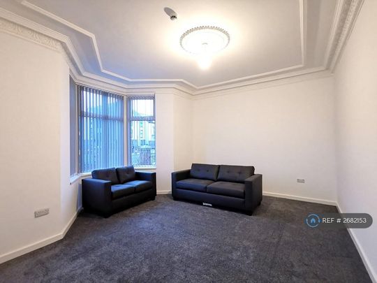 6 bedroom semi-detached house to rent - Photo 1