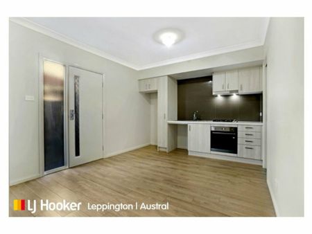 Modern & Private - Photo 3