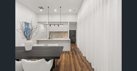 A Contemporary Haven in Vibrant Cloverton Estate - Photo 2