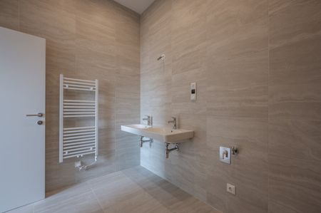 ++NEU++ 4-Zimmer-Dachgeschoss-Erstbezug mit 130 m², 32 m² Dachterrasse und Fußbodenheizung - Photo 3