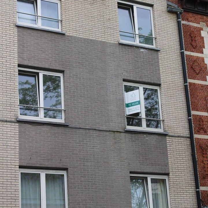 2-slaapkamerappartement in centrum Leopoldsburg te huur. - Photo 1