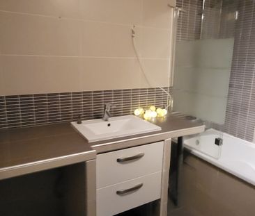 Location Appartement 4 pièces 73m² MONTPELLIER 34070 - Photo 4