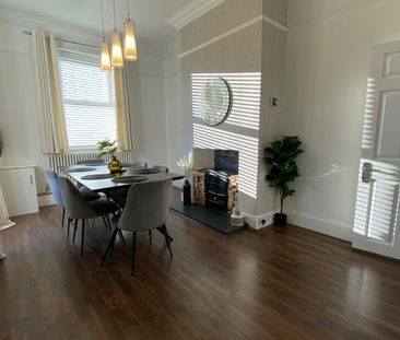 Terraced House to rent on - Photo 5