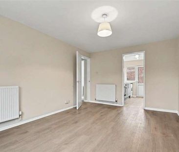 Prestbury Close, Worcester, Worcestershire, WR4 - Photo 2