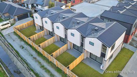 Brand New & Ready to Move In! - Photo 4