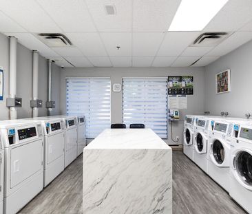 315 East Rene Levesque blvd, Montréal, QC - Photo 3