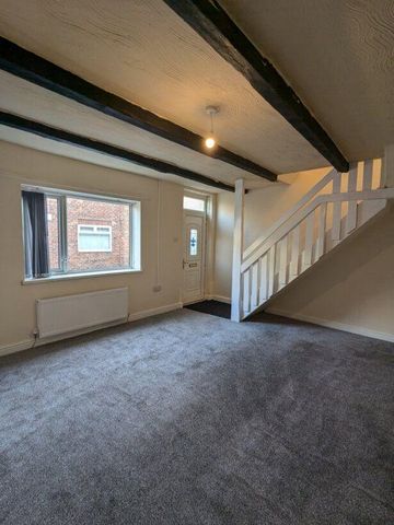 2 bedroom terraced house to rent - Photo 2