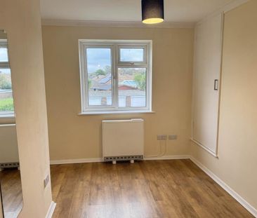 3 bedroom apartment to rent - Photo 6