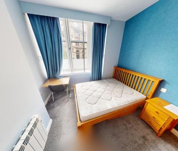 6 bedroom townhouse to rent - Photo 4