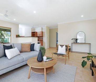 FUNCTIONAL, NEAT FAMILY HOME IN CONVENIENT LOCATION - Photo 3