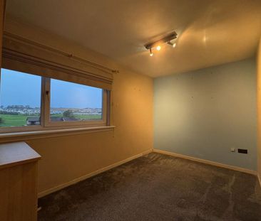 2 bedroom end of terrace house to rent - Photo 4