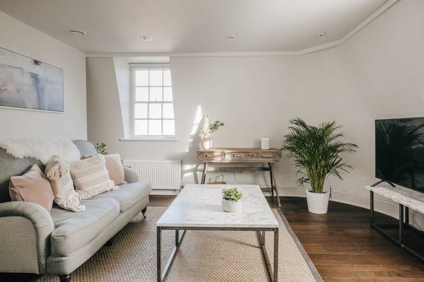 George Street - Photo 1