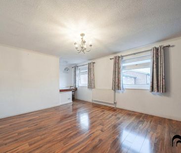 2 bedroom maisonette to rent - Photo 4