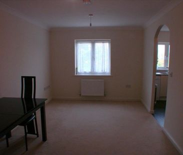 2 bedroom Flat To Let - Photo 5