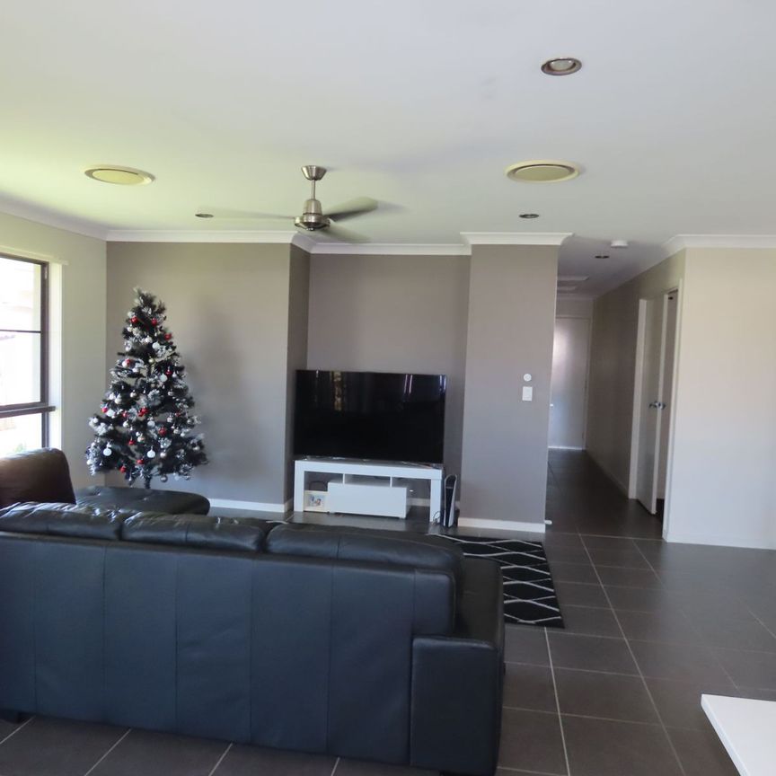 3-5 Highcrest Court, Bucasia - Photo 1