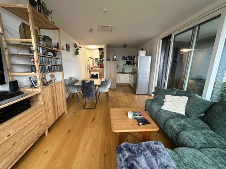 Wohnen über den Dächern von Schärding - hochwertige 3-Zimmer-Wohnung mit Dachterrasse und möblierter Küche - Photo 3