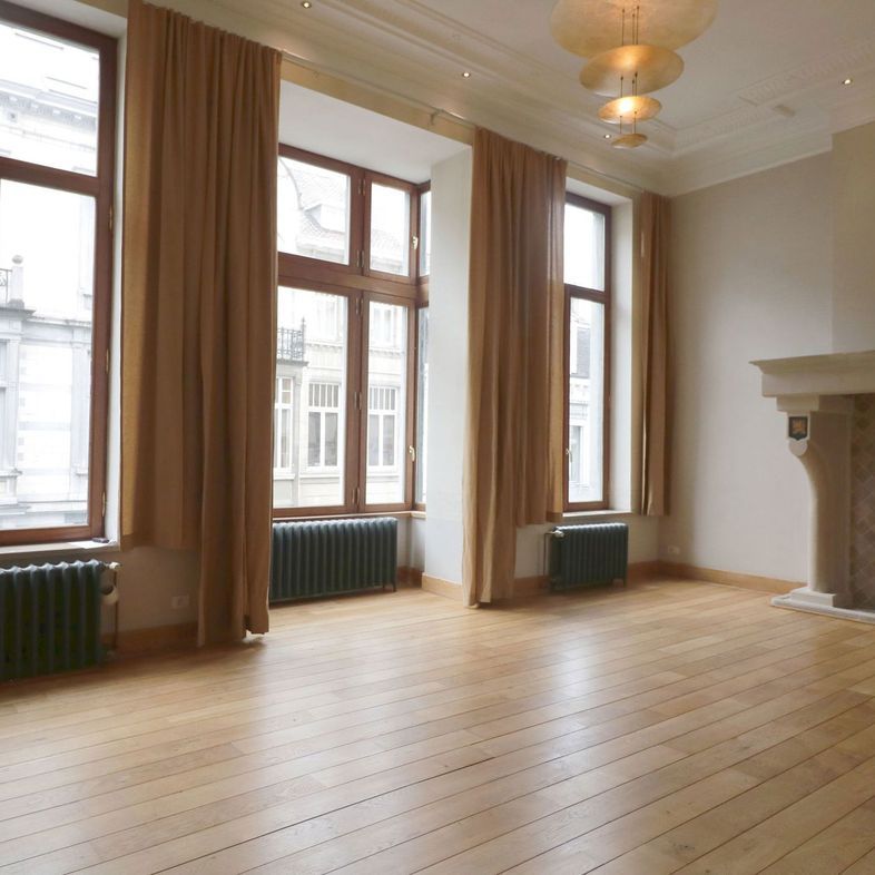 Appartement te huur in Brussel voor € 1.875 met 2 slaapkamers - Photo 1