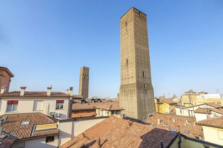 Via Fossalta, Bologna, Emilia-Romagna 40125 - Photo 2