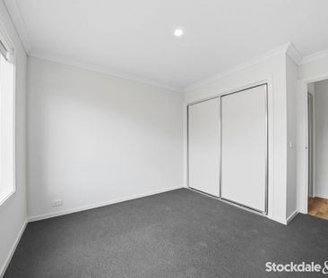 Brand New Easy Living! - Photo 3