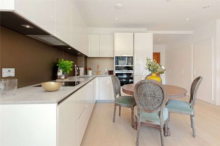 A luxury ground floor one bedroom apartment in the prestigious Teddington Riverside development. - Photo 3