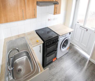 Studio to rent - Photo 6