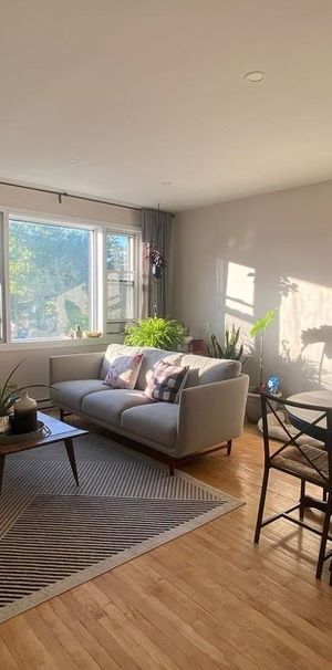 5 1/2 for rent in NDG / 5 1/2 a Louer dans NDG - Photo 1