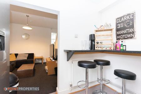 5 bedroom terraced house to rent - Photo 2