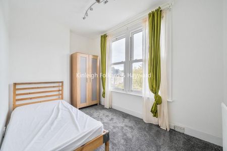 3 bedroom end of terrace house to rent - Photo 5