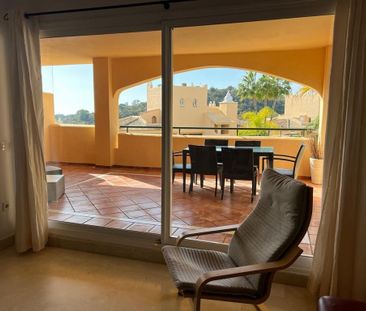 3 bedroom luxury Flat for rent in Marbella Del Este, Andalusia - Photo 4