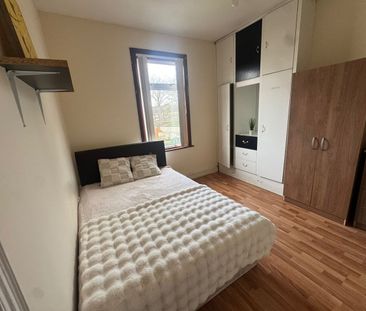 Room in a Shared House, Arlington Gardens, IG1 - Photo 5